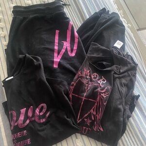 Zumba tanks and sweatpant “Love” collection. Bundle